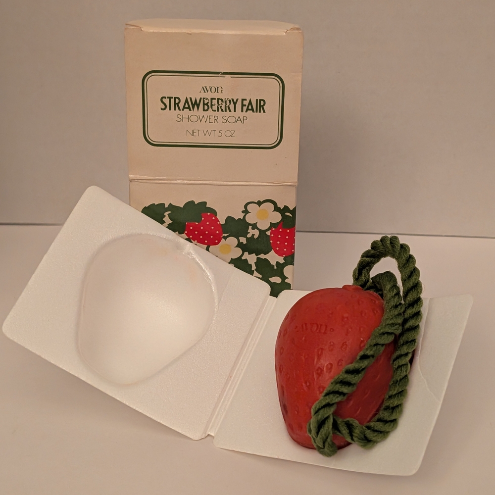 Avon Strawberry Fair Shower Soap
